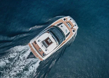 Prestige Yachts M8 Review